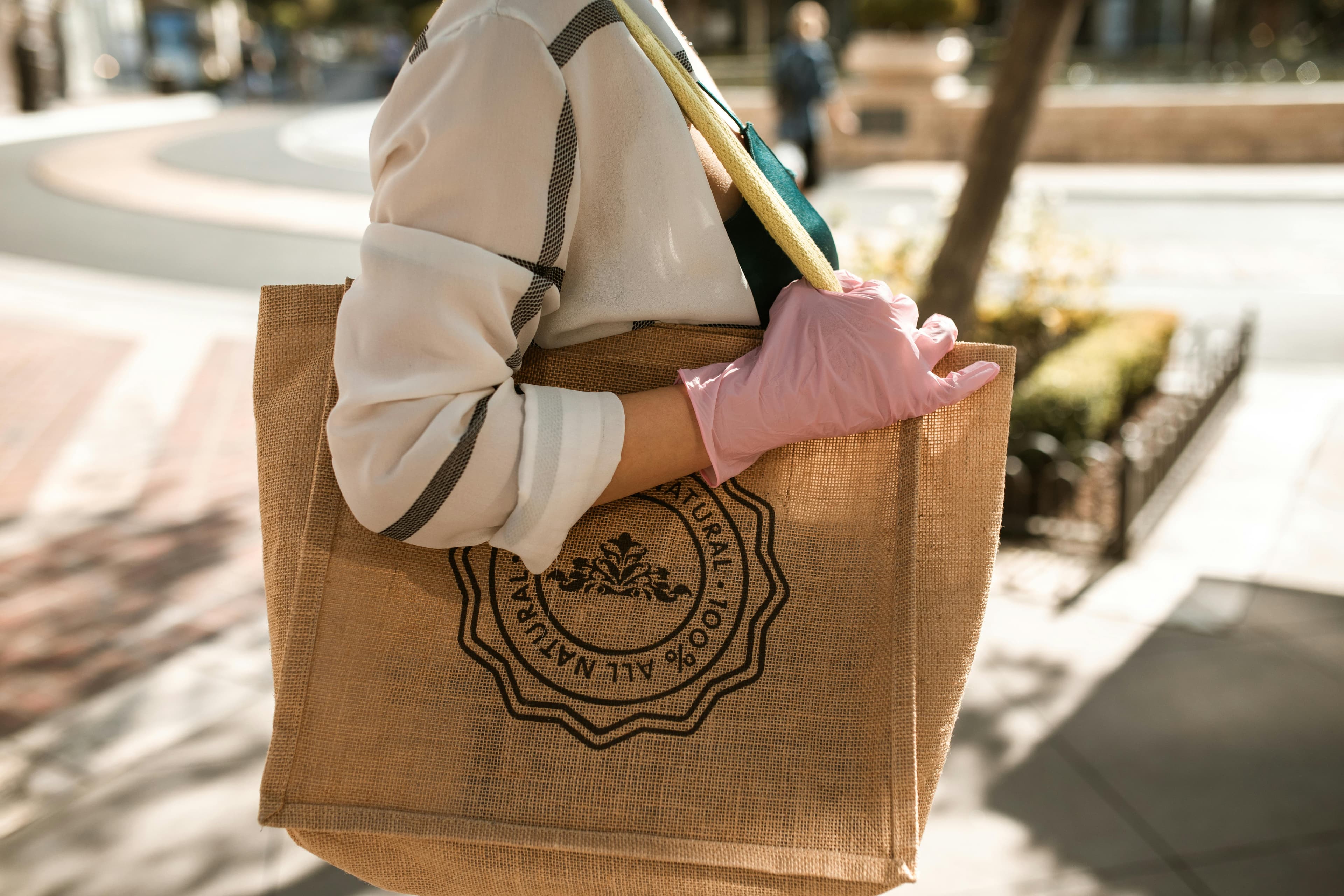 SACCHETTI DI JUTA: LA SCELTA SOSTENIBILE PER I TUOI ACQUISTI